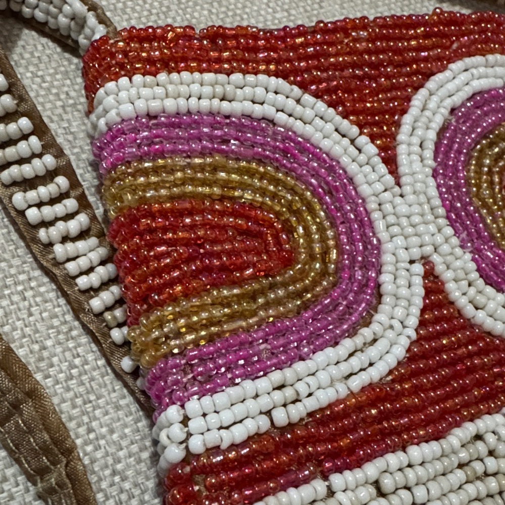 Beaded Mini Crossbody Bag-Seed Beads-Red/Pink/White-ZipTop-GUC - Picture 4 of 17